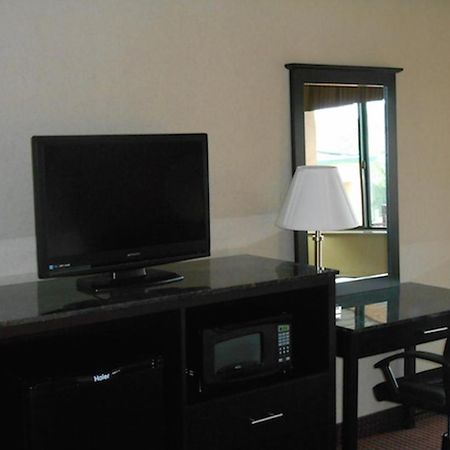 Ameristay Inn St Joseph Сент-Джозеф Экстерьер фото